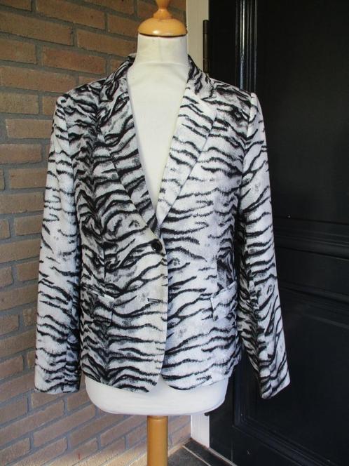 Gustav size 38, Kleding | Dames, Jasjes, Kostuums en Pakken, Zo goed als nieuw, Jasje, Maat 38/40 (M), Overige kleuren, Verzenden