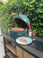 1jaar oude green egg bbq met buitenkeuken full options, Tuin en Terras, Houtskoolbarbecues, Ophalen, Zo goed als nieuw