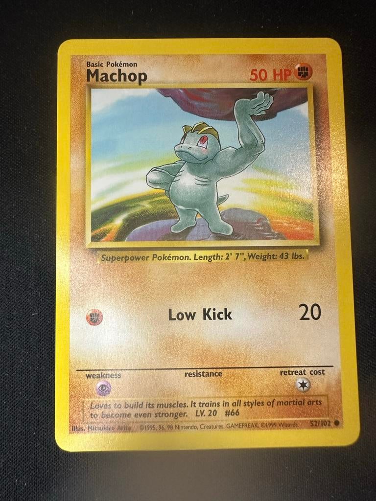 Machop Base Set - 52/102, Ophalen of Verzenden, Zo goed als nieuw, Losse kaart