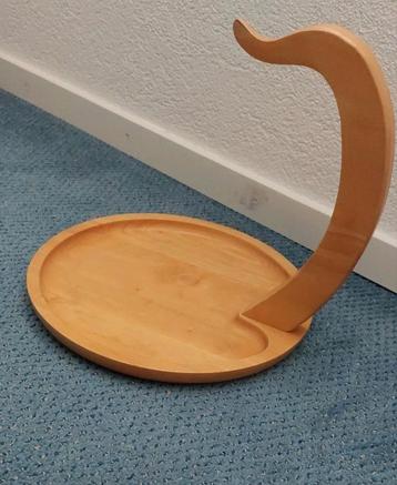 Houten fruitschaal met bananenhaak beschikbaar voor biedingen