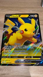 Pikachu V JUMBO kaart, Ophalen of Verzenden, Zo goed als nieuw, Losse kaart