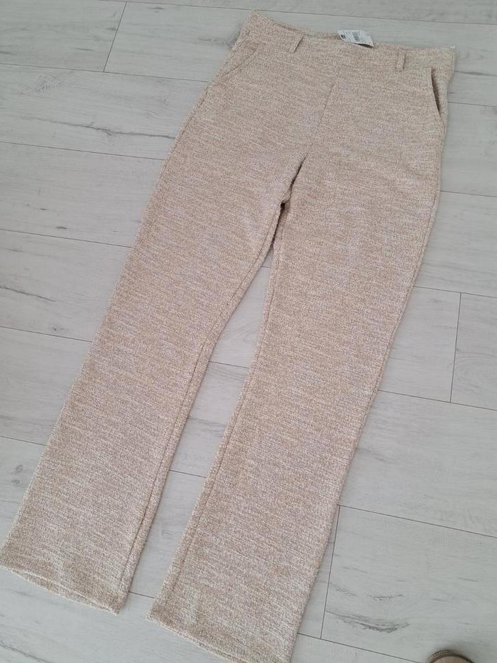 ZOSO Broek Model 251 Candy kleur sand/gouden lurex maat XXL, Kleding | Dames, Broeken en Pantalons, Nieuw, Maat 46/48 (XL) of groter