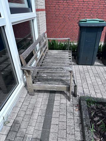 Houten Uitschuifbare Tuinbank met Kussens beschikbaar voor biedingen