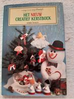 Uit 1993, Het nieuw creatief Kerstboek, Kerrie Dudley, Ophalen of Verzenden, Scrapbooking en Knutselen