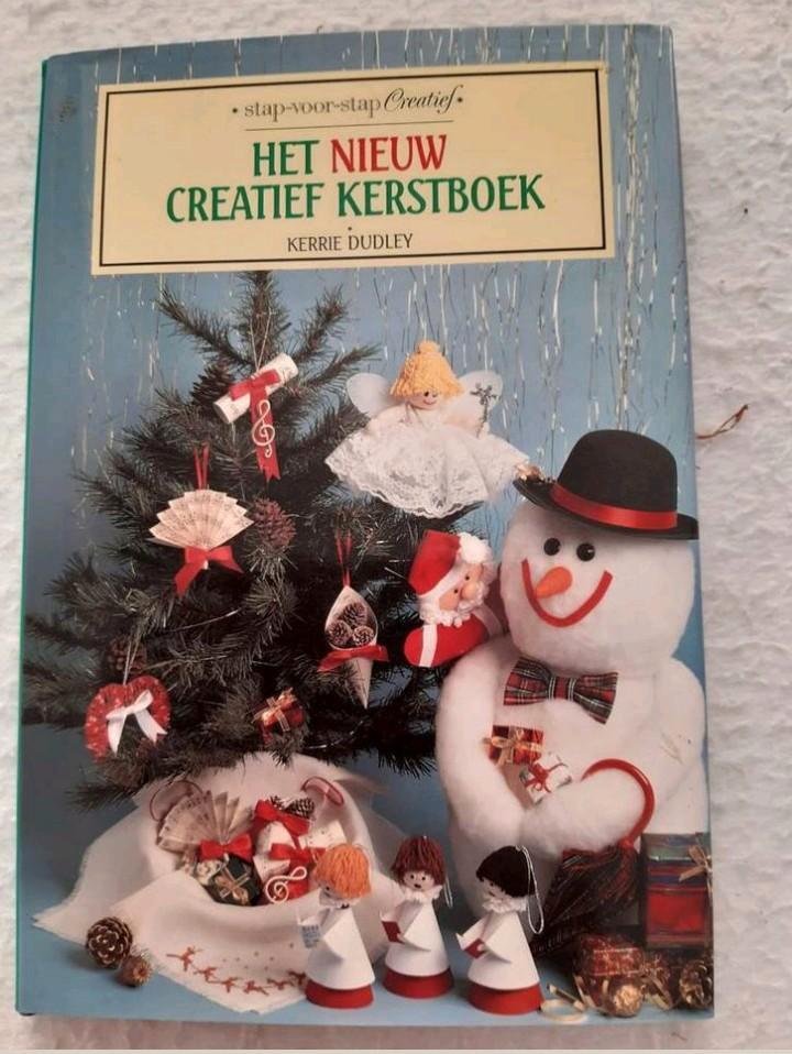 Uit 1993, Het nieuw creatief Kerstboek, Kerrie Dudley, Boeken, Hobby en Vrije tijd, Scrapbooking en Knutselen, Ophalen of Verzenden