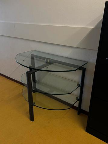 Glazen wandtafel glass table beschikbaar voor biedingen