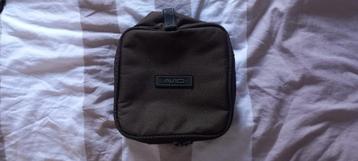 Avid carp compound pouch small (nieuw) beschikbaar voor biedingen