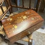 Teakhouten sieradenkist met messing inleg uit Azië, Ophalen