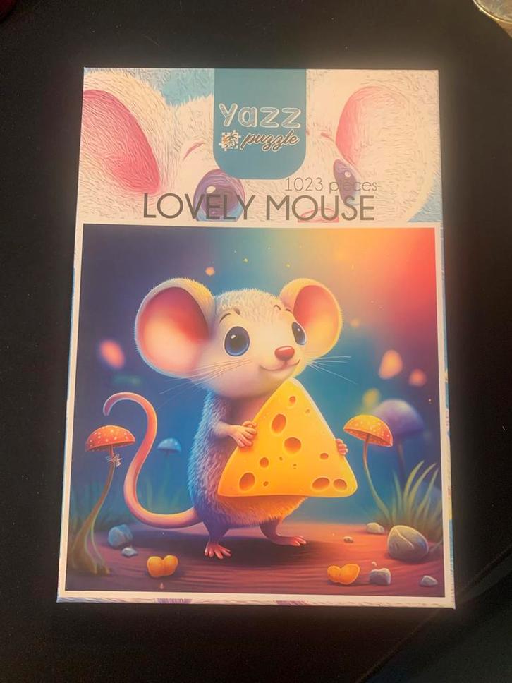 Yazz Puzzle Lovely Mouse - 1023 Stukjes, Hobby en Vrije tijd, Denksport en Puzzels, Zo goed als nieuw, Legpuzzel, Ophalen of Verzenden