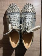 Echte Christian Louboutin maat 39, ieder bod, Ophalen of Verzenden, Grijs, Sneakers of Gympen, Zo goed als nieuw