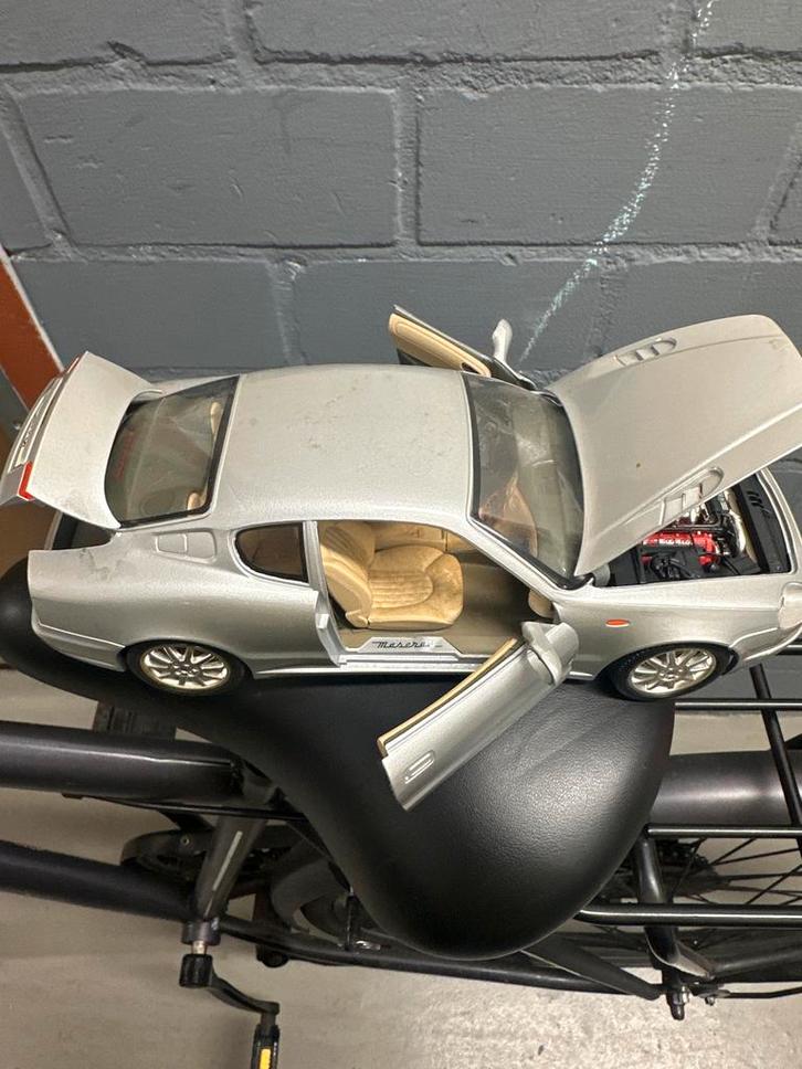 Maserati 3200 GT 1:18 Modelauto, Hobby en Vrije tijd, Modelauto's | 1:18, Zo goed als nieuw, Auto, Overige merken, Ophalen of Verzenden
