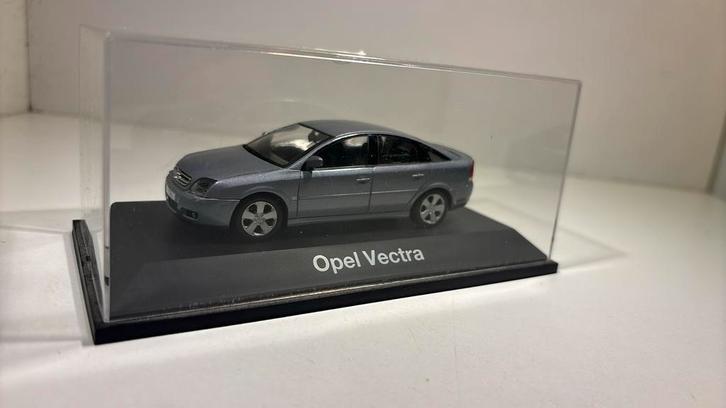 Opel vectra gts schuco 1.43, Hobby en Vrije tijd, Modelauto's | 1:43, Zo goed als nieuw, Auto, Schuco, Ophalen of Verzenden
