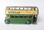 DINKY TOYS 290 DUNLOP Vehicle Year Bus dubbeldekker 1940., Ophalen of Verzenden, Gebruikt, Bus of Vrachtwagen, Dinky Toys