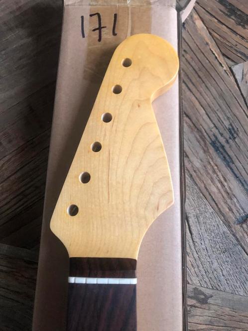 Stratocaster hals” nitro satin finish- rosewood toets” 171, Muziek en Instrumenten, Instrumenten | Onderdelen, Nieuw, Elektrische gitaar