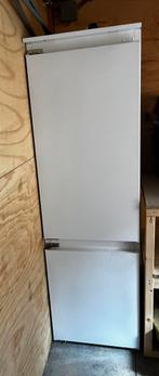 Koel/vries combinatie, 200 liter of meer, Met aparte vriezer, Zo goed als nieuw, 45 tot 60 cm