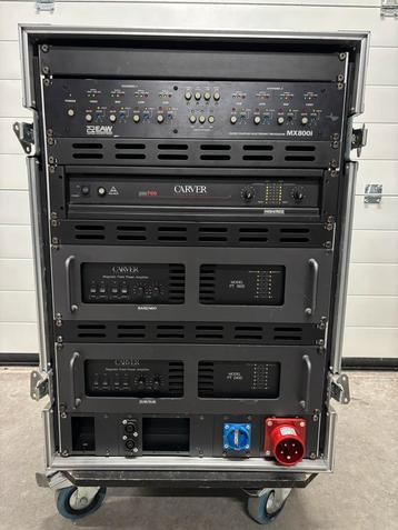 Professionele Audio Rack met Versterkers beschikbaar voor biedingen