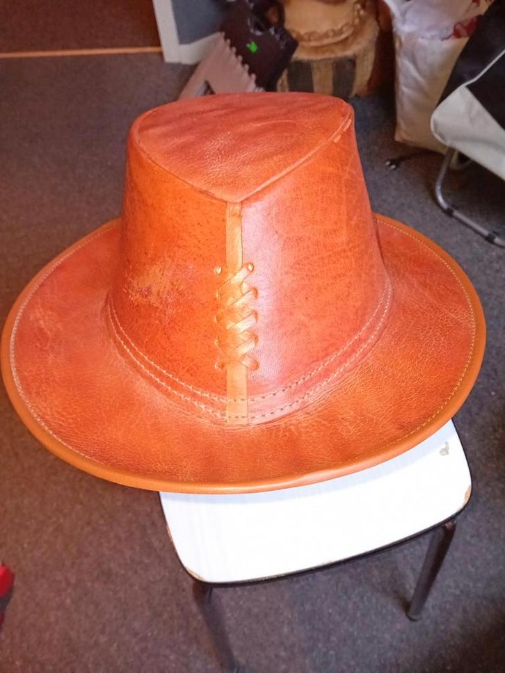 Mooie leren hoed in goede staat, Kleding | Heren, Hoeden en Petten, Ophalen of Verzenden