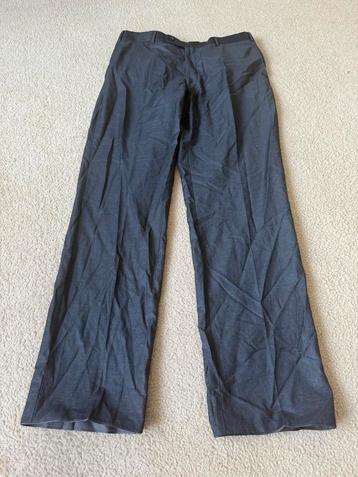 Donkergrijze pantalon van Maile, maat XL beschikbaar voor biedingen