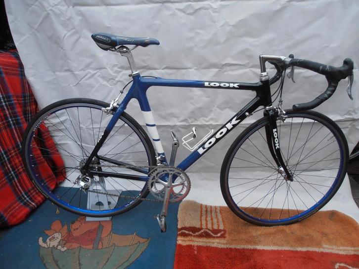 te koop  Look  Carbon  racefiets met campagnolo groep, Fietsen en Brommers, Fietsen | Racefietsen, Overige merken, Meer dan 20 versnellingen