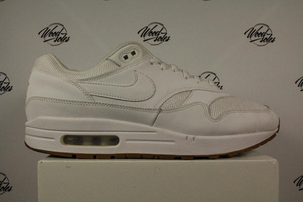 Nike Air Max 1 White Gum Sole - 44,5, Kleding | Heren, Schoenen, -, Verzenden, Wit, -