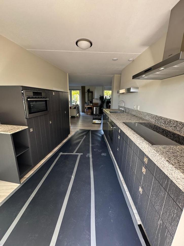 Nette Rechte Keuken Landelijk AEG Apparatuur + GEDEMONTEERD, Huis en Inrichting, Keuken | Complete keukens, Enkelwandige keuken