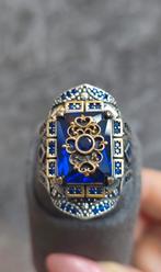 Zilveren ring met saffier – Tijdloos en stijlvol! - € 169, Heer, Nieuw, Ophalen of Verzenden, Nvt