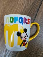 Mok Disneyland Mickey Mouse letter M, Verzamelen, Ophalen of Verzenden, Mickey Mouse, Zo goed als nieuw, Servies