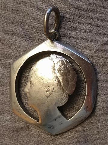 Wilhelmina Rijksdaalder - zilver beschikbaar voor biedingen