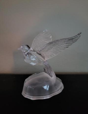 Vintage Glazen beeldje van een vogel beschikbaar voor biedingen