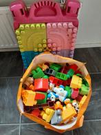 mega bloks speelblokken met speeltafel, Kinderen en Baby's, Speelgoed | Bouwstenen, Megabloks, Gebruikt, Ophalen
