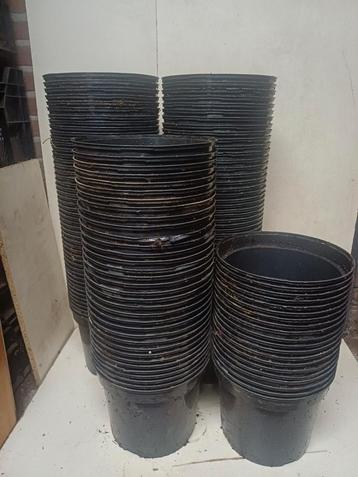 Kweekpotten 7,5 liter beschikbaar voor biedingen