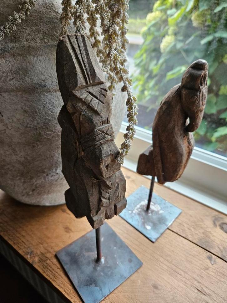 Houten Marawi paard op standaard  - ornament - paarden, Huis en Inrichting, Woonaccessoires | Overige, Nieuw, Ophalen of Verzenden