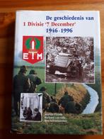 1 Divisie '7 December' (1946-1986), Boeken, Ophalen of Verzenden, Tweede Wereldoorlog, Zo goed als nieuw, Overige onderwerpen