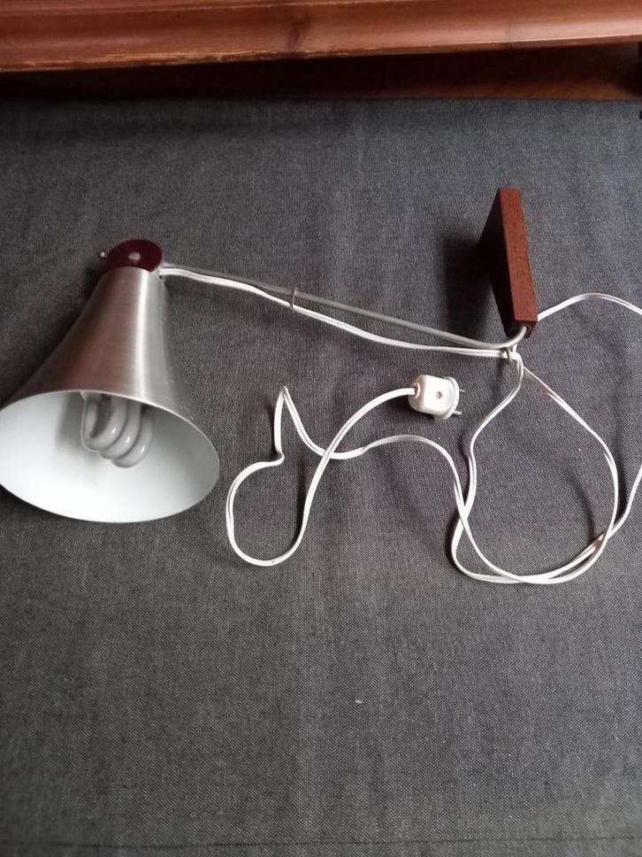 Vintage Philips wandlamp
jaren '60., Huis en Inrichting, Lampen | Wandlampen, Gebruikt, Hout, Metaal, Ophalen of Verzenden