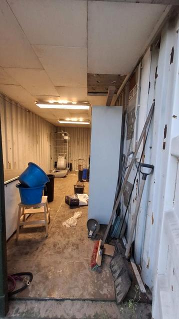 2x containers 20ft beschikbaar voor biedingen