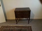 Antieke commode, Ophalen
