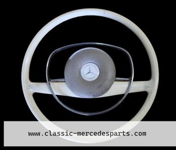 Stuurwiel Mercedes w108 / W114 / coupe wit met naaf beschikbaar voor biedingen