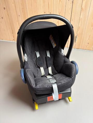 Maxi-Cosi Easyfix base (ISOFIX) + Cabriofix autostoeltje beschikbaar voor biedingen