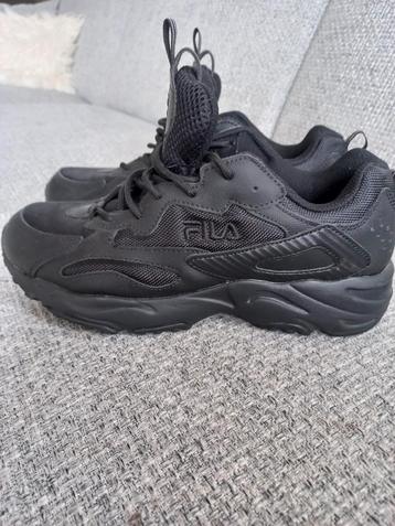 Fila sneakers maat 41 beschikbaar voor biedingen