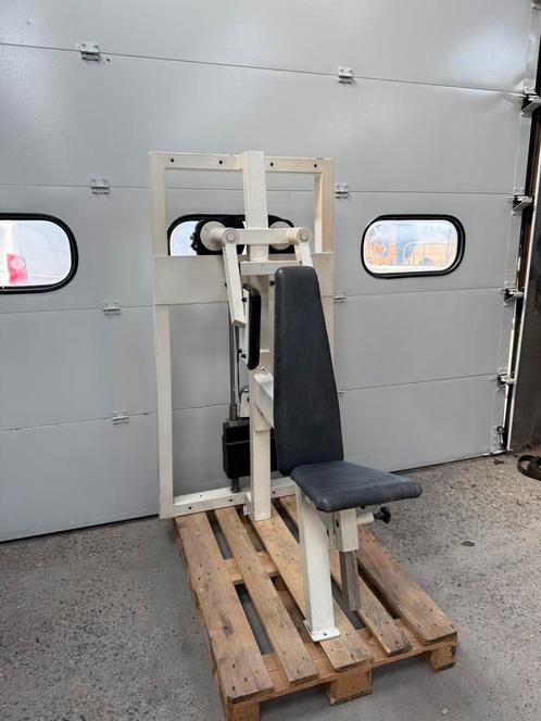 Gym 80 Side raise/ Schouder machine/ Side delts, Sport en Fitness, Fitnessmaterialen, Ophalen