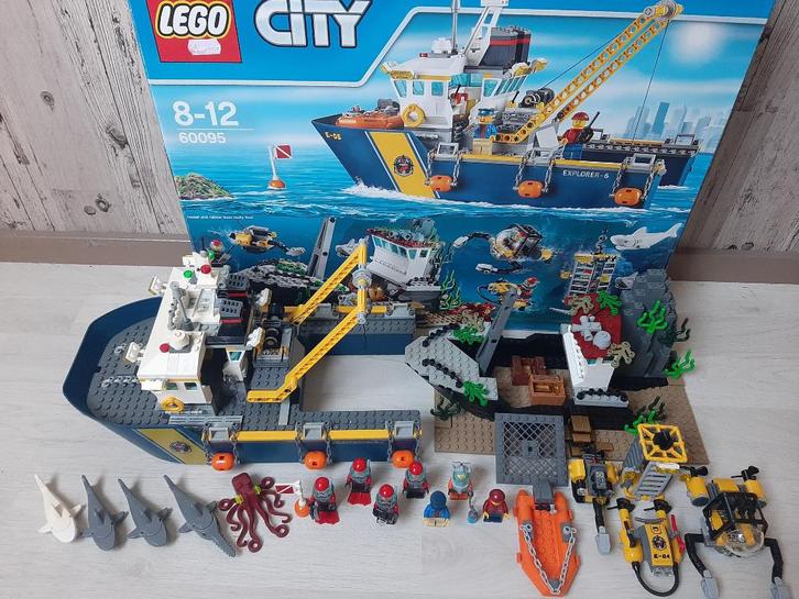 Lego City 60095 Diepzee Onderzoeksschip, Kinderen en Baby's, Speelgoed | Duplo en Lego, Zo goed als nieuw, Lego, Complete set