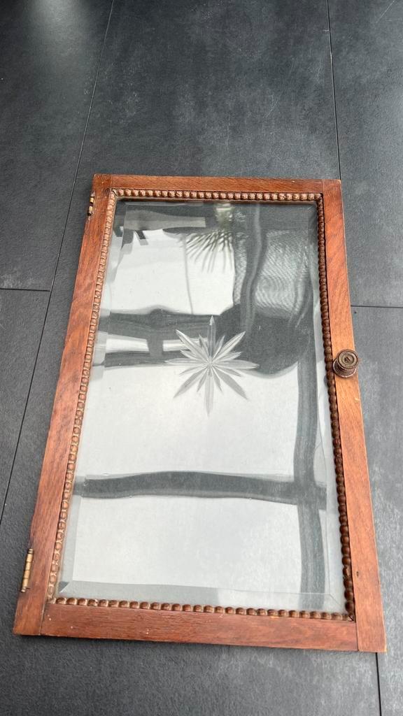 Facet geslepen deurtje van theekastje, Antiek en Kunst, Antiek | Meubels | Kasten, Ophalen