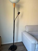 Moderne Staande Lamp met Leeslamp, Huis en Inrichting, Lampen | Vloerlampen, Ophalen, Zo goed als nieuw, Hout, 150 tot 200 cm