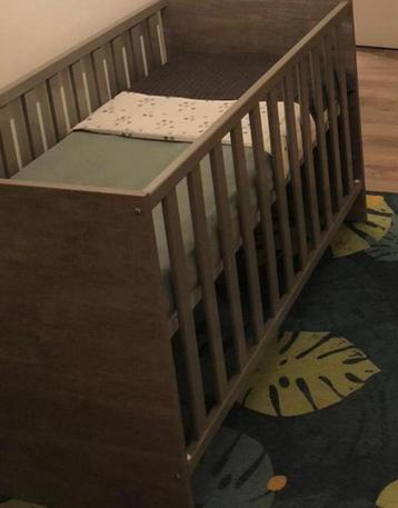 Ledikant beschikbaar voor biedingen