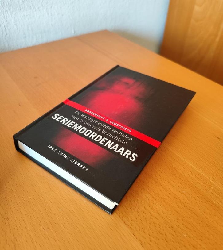 Seriemoordenaars [N803.0043]1, Boeken, Politiek en Maatschappij, Nederland, Ophalen