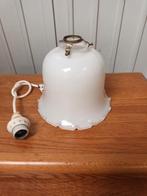 Nostalgische kelkje hanglampje uit de jaren 50, Huis en Inrichting, Lampen | Hanglampen, Ophalen of Verzenden, Minder dan 50 cm