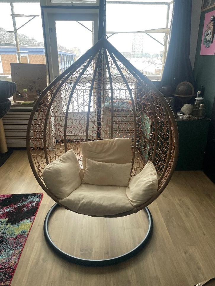 Egg hangstoel, Huis en Inrichting, Stoelen, Gebruikt, Eén, Kunststof, Metaal, Riet of Rotan, Ophalen