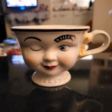 BAILEYS Kopje. beschikbaar voor biedingen