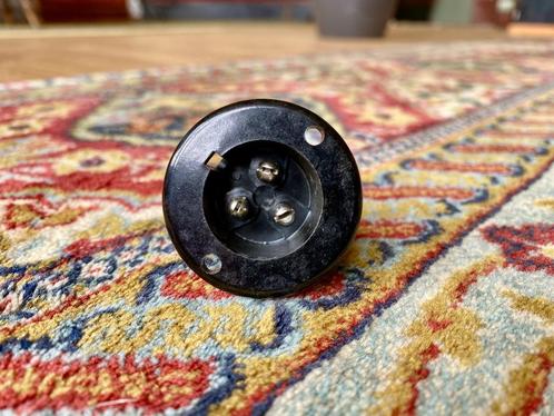 Vintage NOS Bulgin England 3-pin mains socket Marshall VOX, Muziek en Instrumenten, Kabels en Stekkers, Zo goed als nieuw, Speaker of Versterker