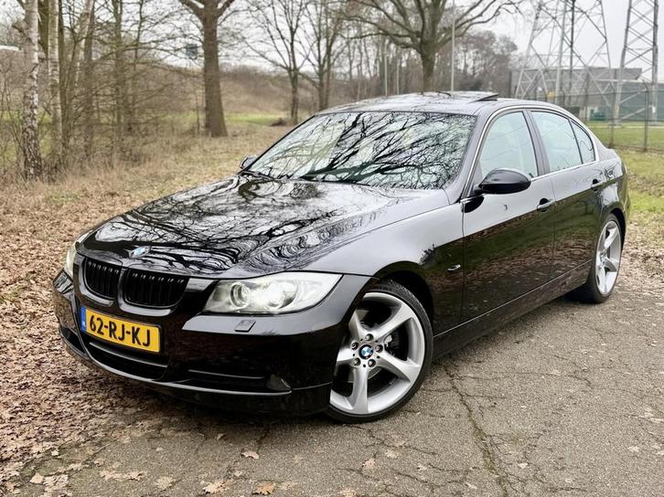 BMW 3-Serie E90 330i Leder Dak Navi CarPlay NAP ✅, Auto's, BMW, Bedrijf, Te koop, 3-Serie, ABS, Airbags, Airconditioning, Alarm